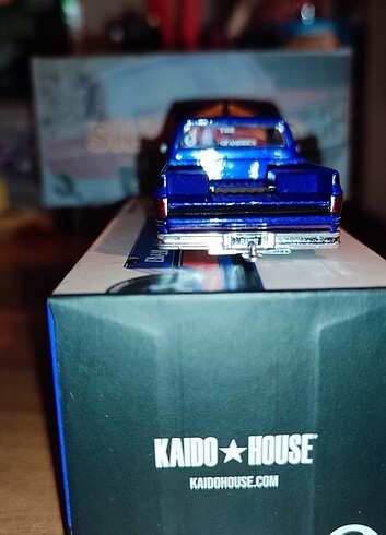 Mini GT Kaido Works V2 Chevrolet Silverado