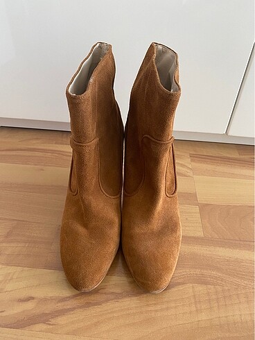 Zara bot