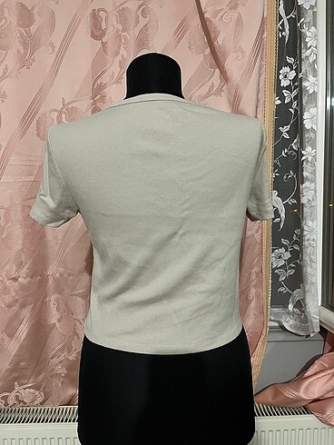 m Beden ten rengi Renk Crop tişört