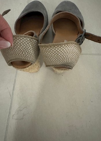 Gri Süet Dolgu Topuklu Kadın Ayakkabı - Görsel 2