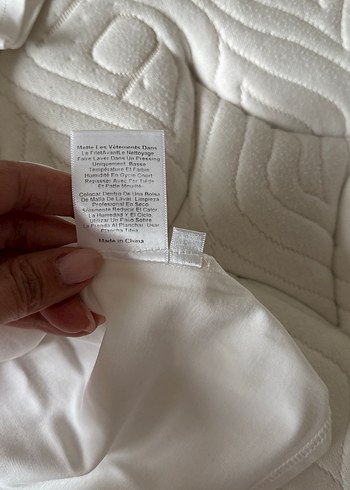 Beyaz nakışlı Chanel Kadın Tişört - Görsel 3