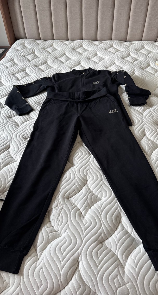 Emporio Armani Siyah Fermuarlı Kadın Eşofman Takımı - Görsel 3