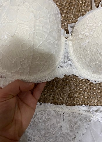 Beyaz Dantelli Bohem Minimalist Sütyen ve Külot - Görsel 4