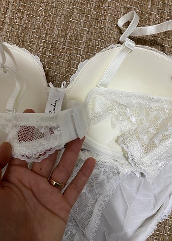 Beyaz Dantelli Bohem Minimalist Sütyen ve Külot - Görsel 5