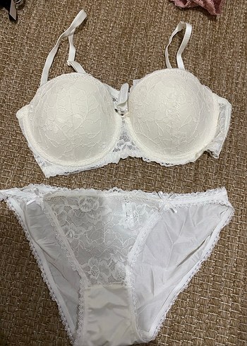 Beyaz Dantelli Bohem Minimalist Sütyen ve Külot - Görsel 2
