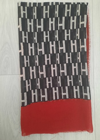 Kırmızı Piliseli Kadın Şal - Görsel 2