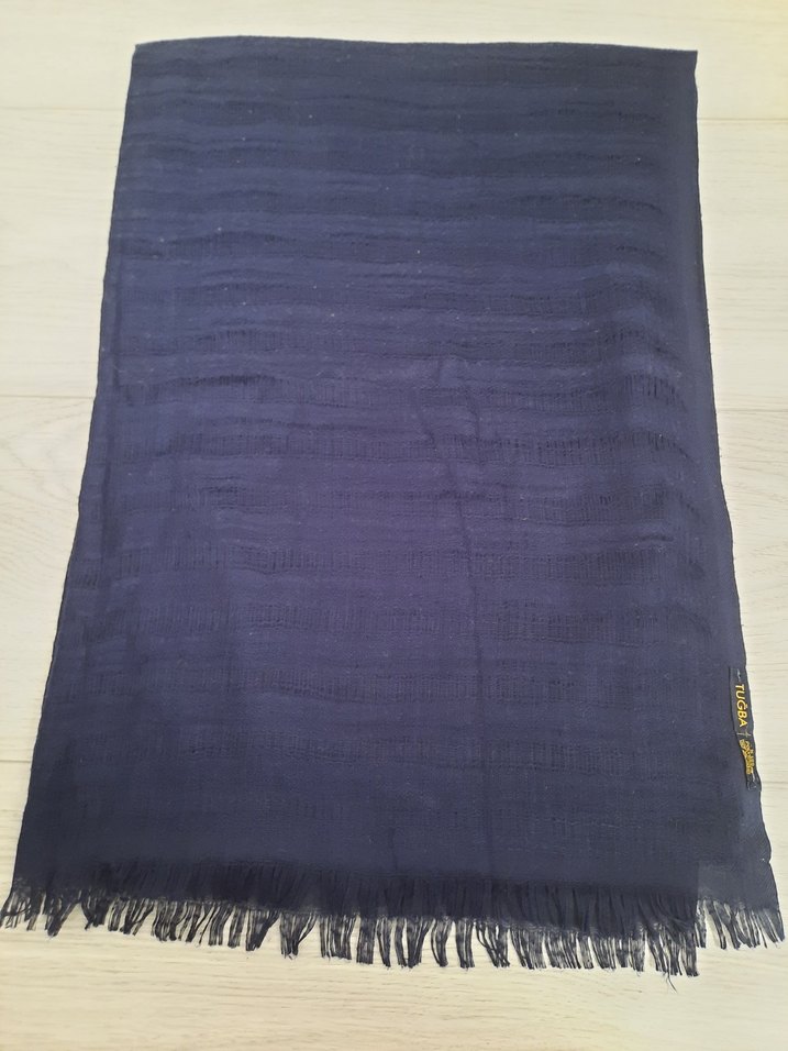 Lacivert Pileli Keten Kadın Şal - Görsel 3