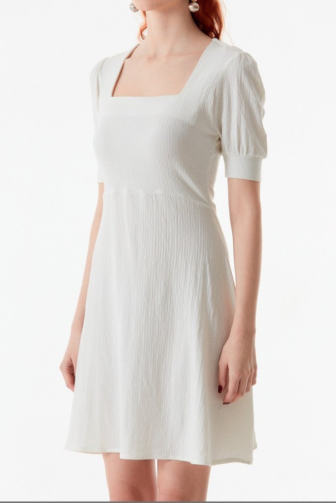 Kare Yaka Kısa Beyaz Keten Elbise - Görsel 2