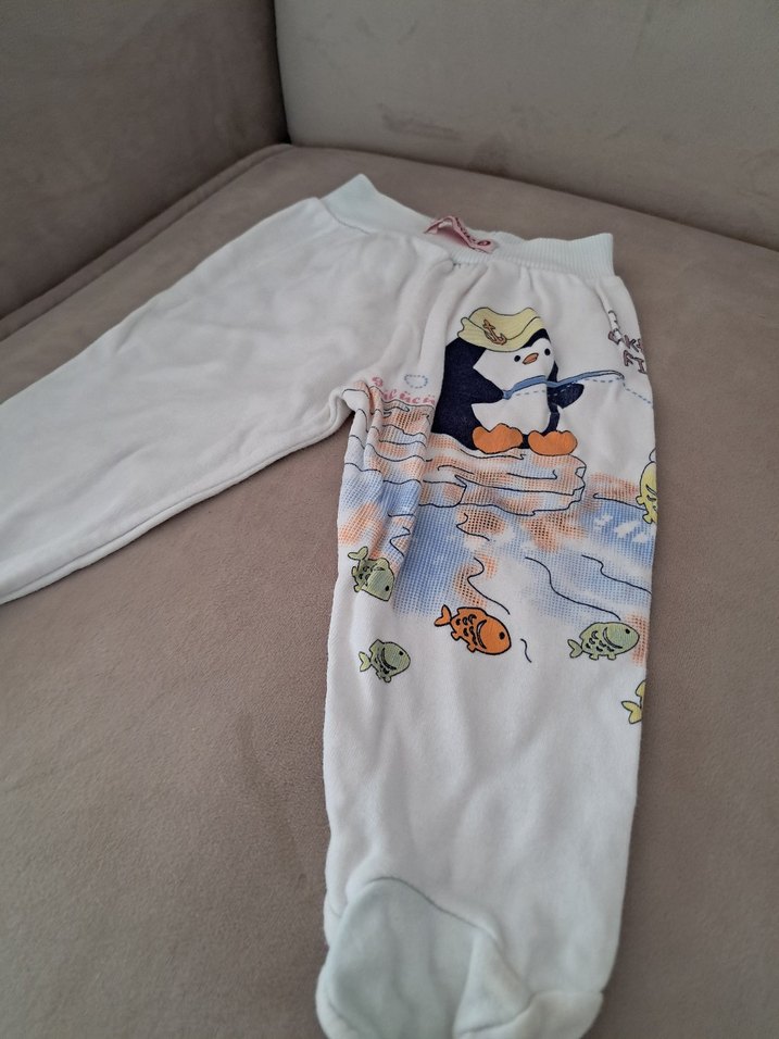 Kız Çocuk Desenli Düğmeli Polar Pijama - Görsel 3