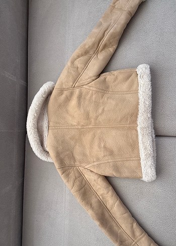 Pull and Bear Bej Süet Kadın Kışlık Ceket, Kürklü, Mini Boy