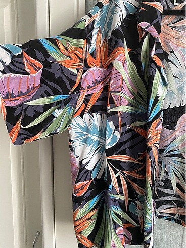 LC Waikiki Oversize desenli kısakollu crop gömlek