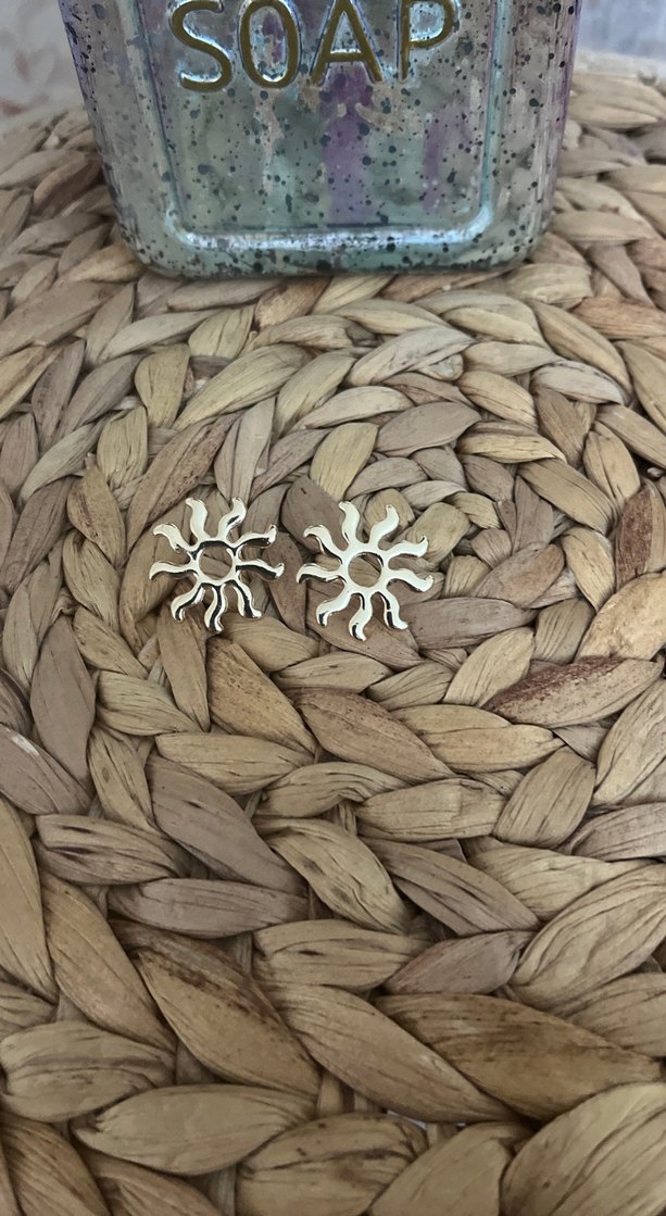 Vintage tarzda çelik küpeler hangisini istiyorsanız yazın lütfen - Görsel 2