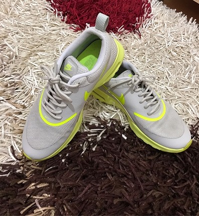 Nike spor ayakkabı