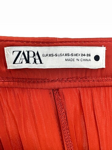xs Beden çeşitli Renk Zara Midi Etek %70 İndirimli.