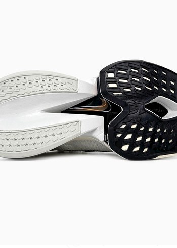 Beyaz Gri Nike Erkek Koşu Ayakkabısı - Görsel 5