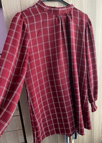 Bordo Kareli Düğmeli Yüksek Yakalı Midi Tunik