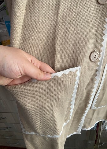 l Beden Bej Kadın Uzun Düğmeli Ceket