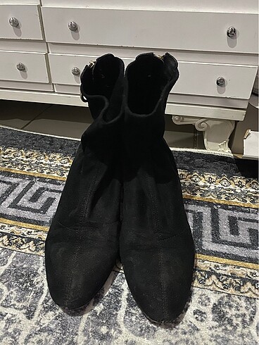 Zara Topuklu bot