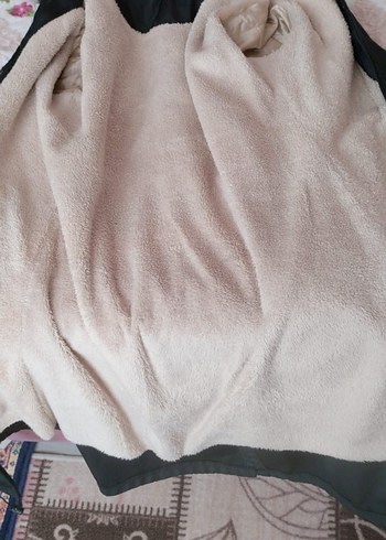 Düğmeli Siyah Uzun Kadın Yağmurluk - Görsel 3