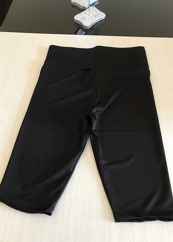 Nike Pro Siyah Midi Spor Şort - Görsel 3