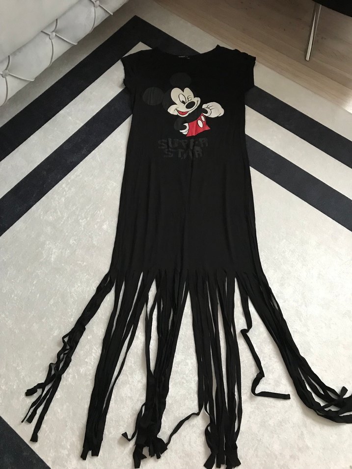 Püsküllü Siyah Straplez Uzun Elbise - Görsel 3