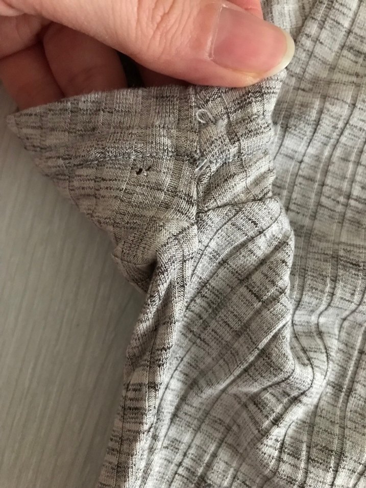 Gri V Yakalı Kısa Kollu Uzun Elbise - Görsel 4