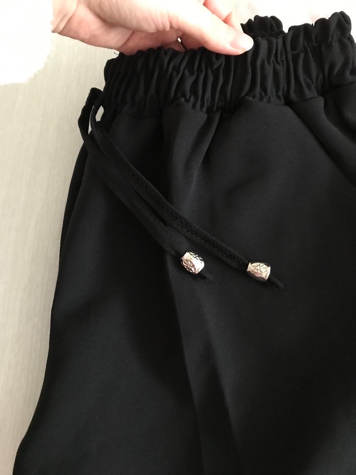 Siyah Kadın Midi Kumaş Bol Kesim Pantolon - Görsel 5