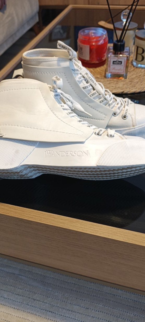 Beyaz Bağcıklı Sneakers JW Anderson Marka - Görsel 5