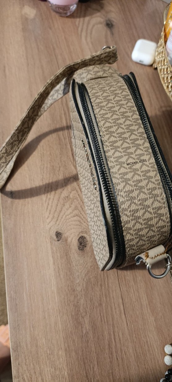 Bej Michael Kors askılı çanta - Görsel 2