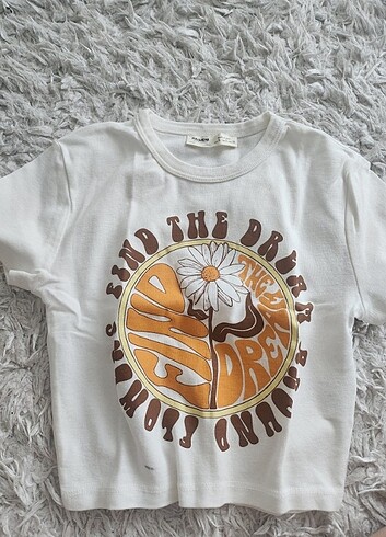 Beyaz Kahverengi desenli tshirt crop