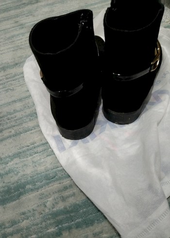 Siyah Süet Tokalı Kadın Bot - Görsel 4