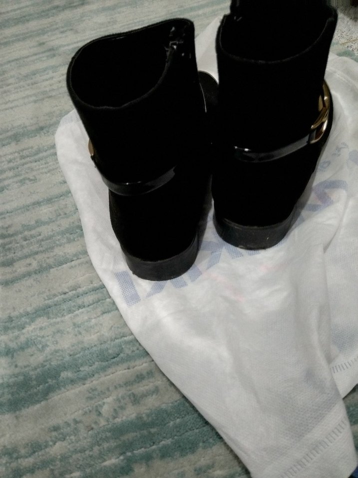 Siyah Süet Tokalı Kadın Bot - Görsel 4