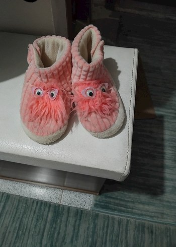 Kızlar için Pembe Peluş Ev Terliği - Görsel 2