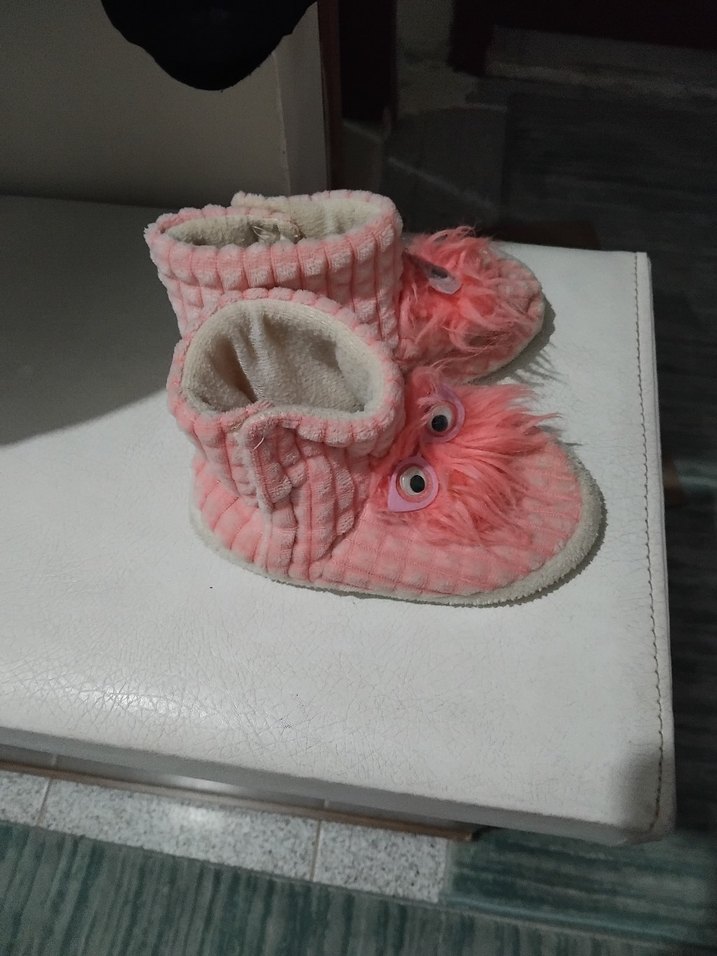 Kızlar için Pembe Peluş Ev Terliği - Görsel 3