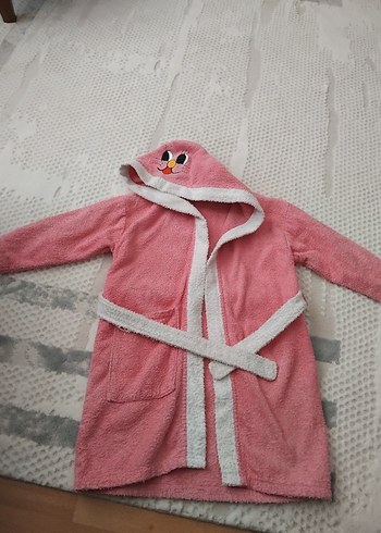 Kız Çocuk Pembe Kapüşonlu Bornoz