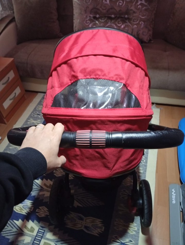 Kırmızı ve Gri Bebek Arabası - Görsel 3