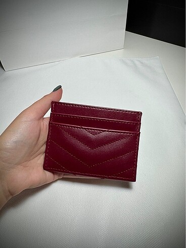 Yves Saint Laurent Yves Saint Laurent Kartlık