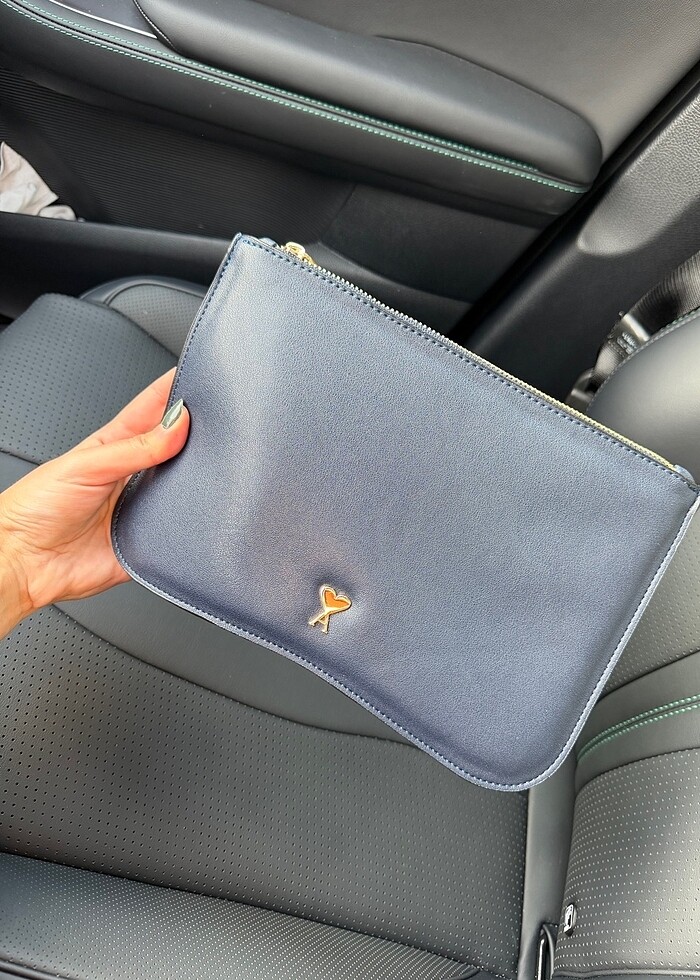 Ami Clutch - Görsel 2