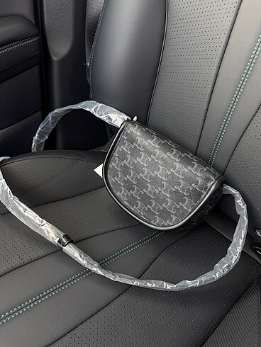 Celine Triomphe Monogram - Görsel 2