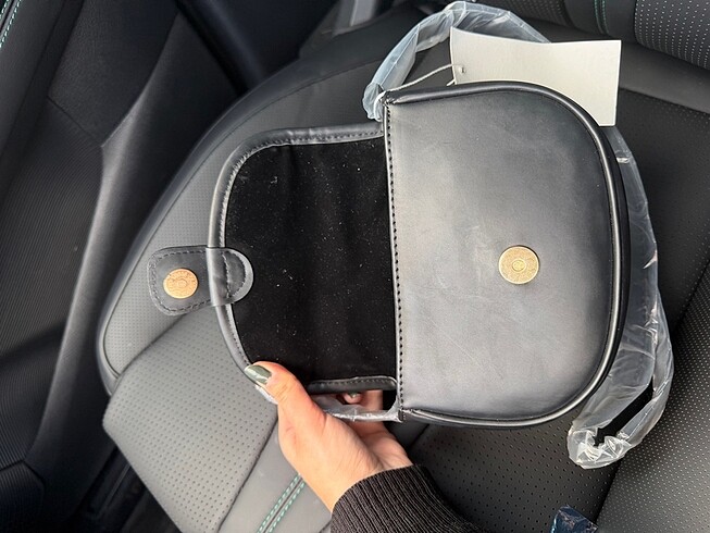 Celine Triomphe Mini Askili Kadin Çantasi - Görsel 4