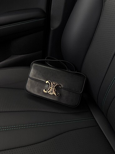 Celine Triomphe Askılı Kadın Çantası - Görsel 2