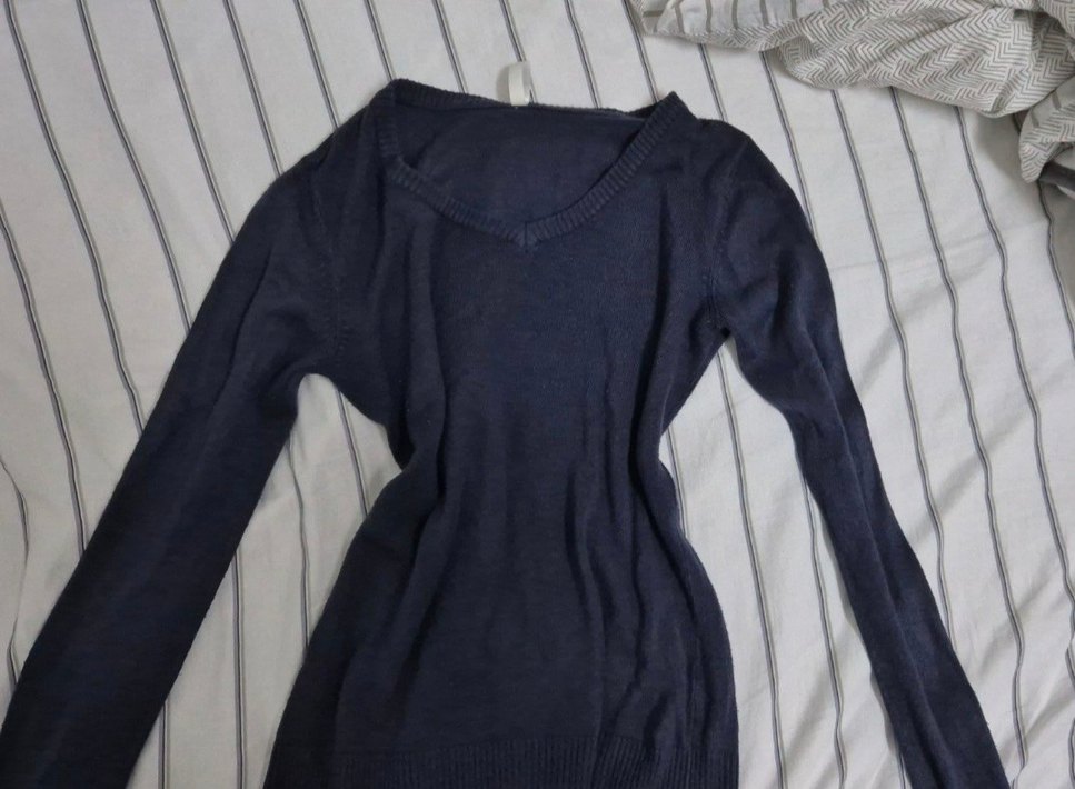 lacivert v yaka uzun kollu triko kazak - Görsel 2