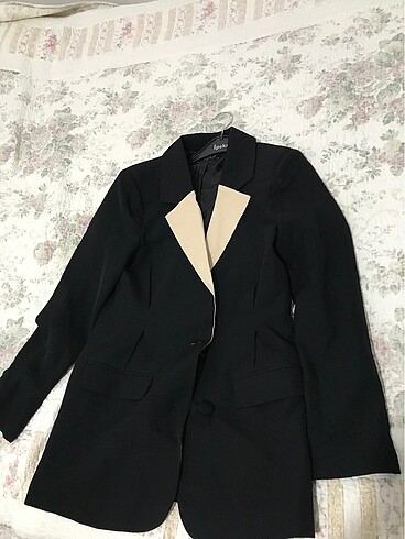 Trendyol siyah krem detaylı ceket