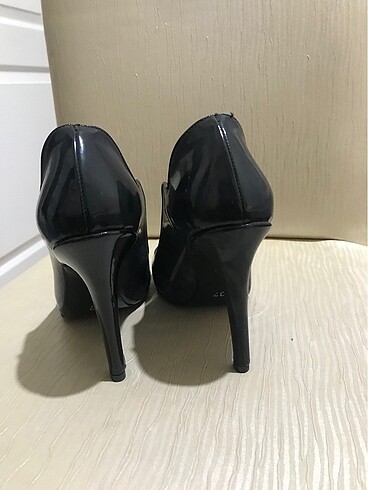 37 Beden siyah Renk 37 numara stiletto hiç giyilmedi