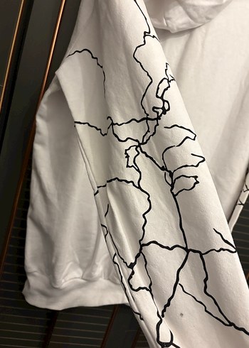 Kapüşonlu Baskılı Beyaz Sweatshirt - Görsel 2