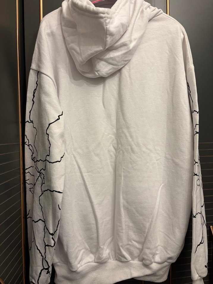 Kapüşonlu Baskılı Beyaz Sweatshirt - Görsel 4