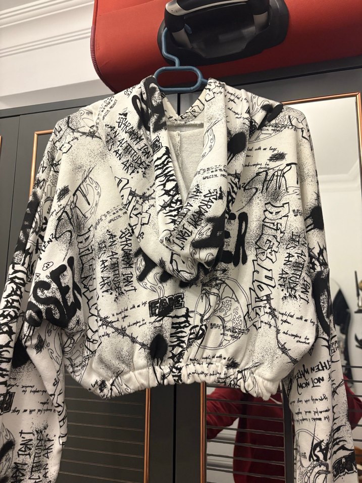 Genç kız crop sweatshirt - Görsel 2