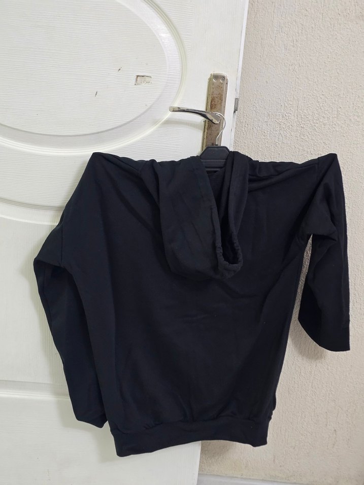 Siyah Kapüşonlu Kadın erkek kullanılabılır Ceket - Görsel 2