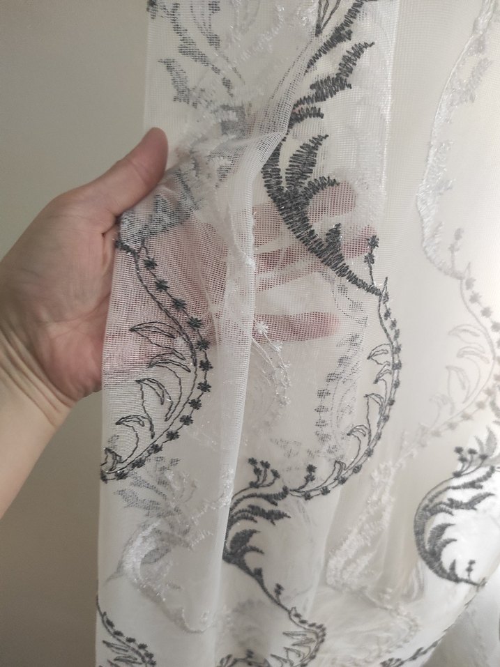 Gri Yılan Desenli Beyaz Perde uzunluklugu 250 eni 300 - Görsel 3