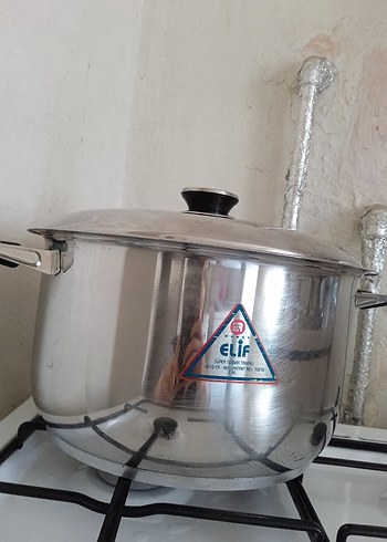 Diğer çok kaliteli Tencere 10litre alıyor.uzunluk 18 cm genişlik 33 cm